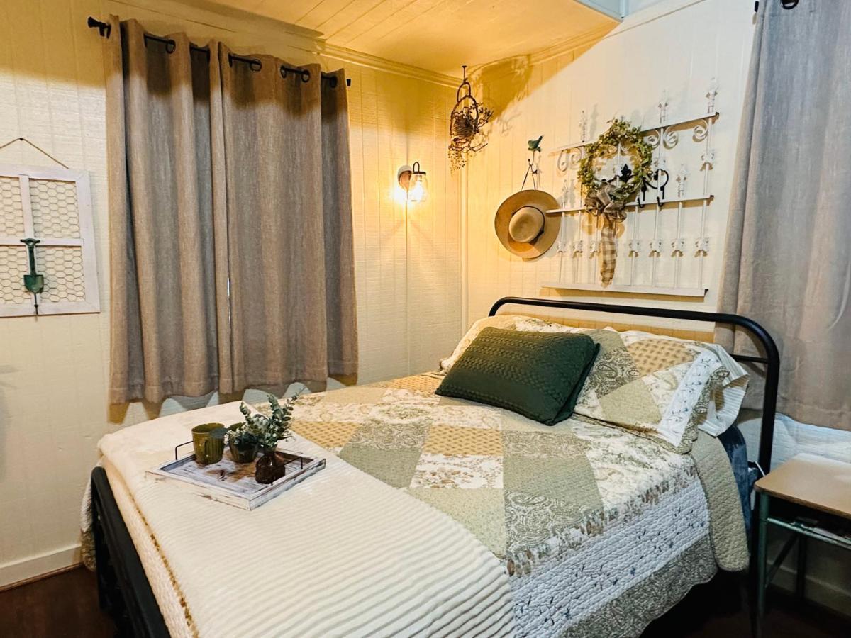 Acorn Hideaways Canton Unwind At Green Gables Suite For Up To 3 Esterno foto